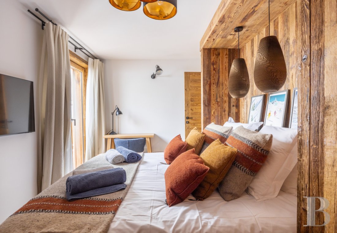 A former village house completely renovated to create a luxurious chalet in Tignes-les-Brévières in Savoie - photo  n°12